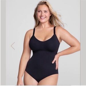 NWOT Honeylove cami bodysuit shapewear
